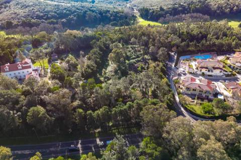 2 Lotes de terreno urbano, junto ao belas Clube de Campo