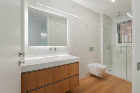 Moradia  Isolada T4 com piscina, jardim e garagem em Murches.