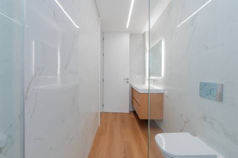 Moradia  Isolada T4 com piscina, jardim e garagem em Murches.