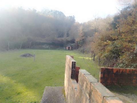 Terreno Rústico em Cinfães - Viseu Venda de Terreno em Cinfães - Viseu
