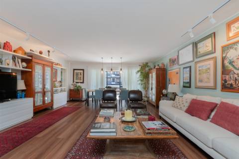 Apartamento T3 no Monte Estoril Excelente apartamento de 4 assoalhadas no Monte Estoril, Cascais