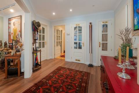 Apartamento T3 no Monte Estoril Excelente apartamento de 4 assoalhadas no Monte Estoril, Cascais