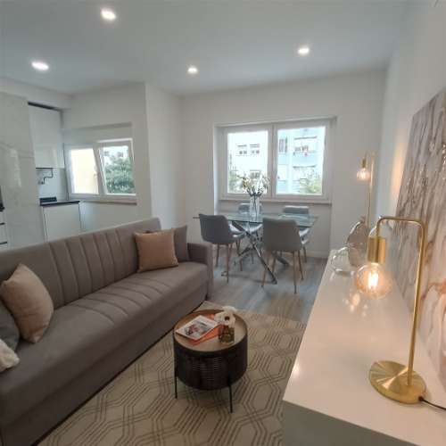 Apartamento T3 com vista de Rio