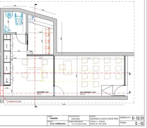 2 Lojas para Venda no Carregado