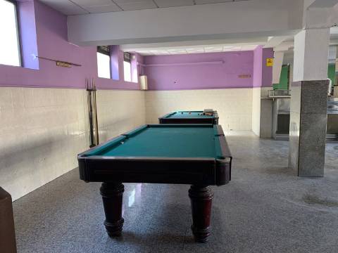 Loja para Venda em Mem Martins – Localização Premium.