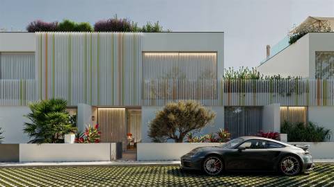 Moradia T3, com vista mar, em Cascais