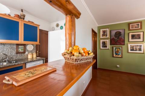 Apartamento 4 assoalhadas a 2 min a pé da praia Do Tamariz.