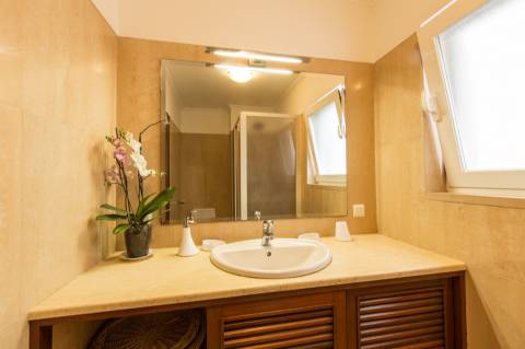 Apartamento 4 assoalhadas a 2 min a pé da praia Do Tamariz.