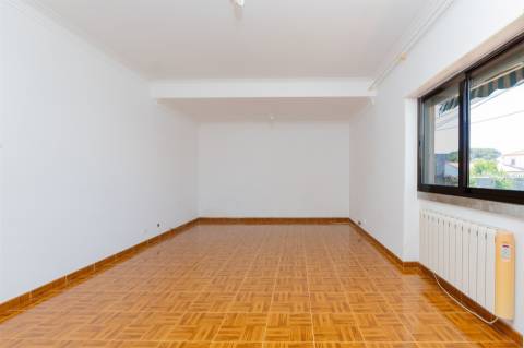 Moradia 4 assoalhadas a 20 min a pé da praia Do Guincho.