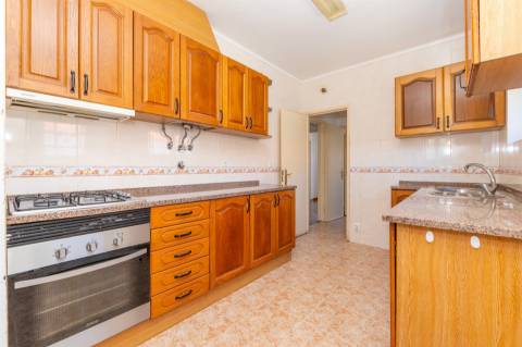 Moradia 4 assoalhadas a 20 min a pé da praia Do Guincho.