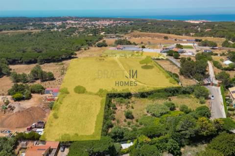 Terreno Urbano 13.456m² para Atividades Económicas e Habitação em Cascais