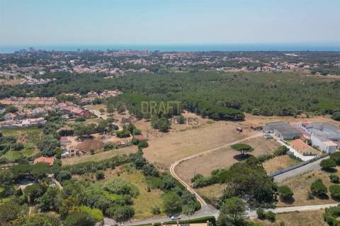 Terreno Urbano 13.456m² para Atividades Económicas e Habitação em Cascais