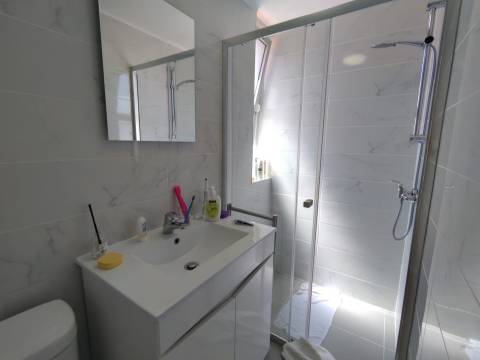 Prédio com Licença Alojamento Local