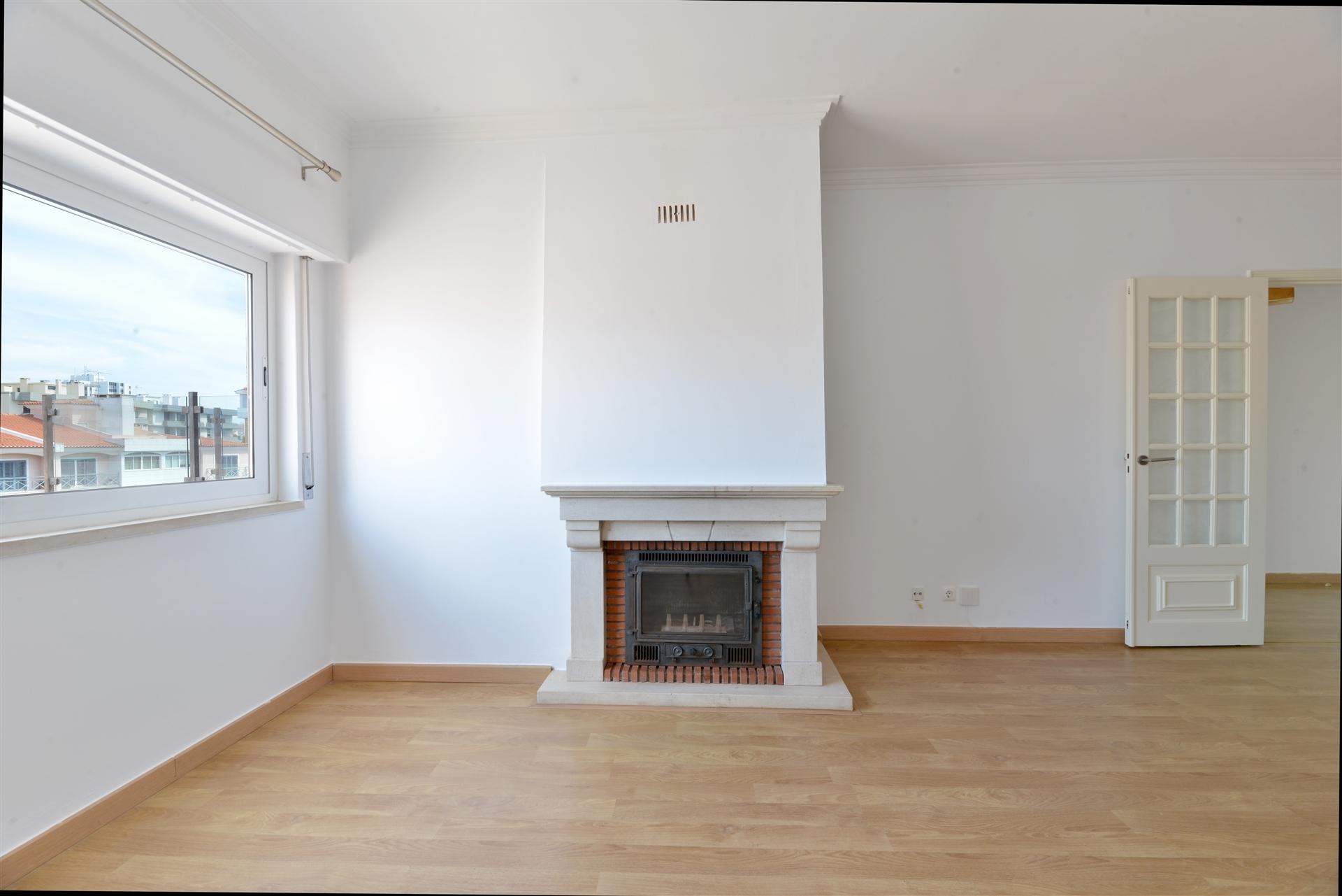 Apartamento T3 na Alameda da Guia, Cascais