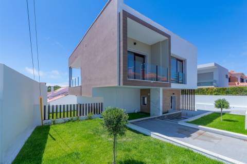 Moradia 3 suites em Birre, Cascais