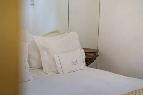 Apartamento T0 Elegante e Totalmente Equipado no Coração da Misericórdia, Lisboa  &#8203;&#8203;&#8203;&#8203;&#8203;&#8203;&#8203;Remodelado