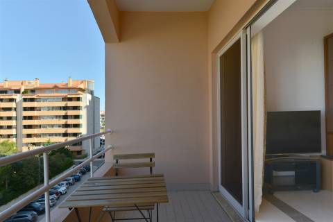 Apartamento T2 Mobilado no Bairro do Rosário – Guia, Cascais