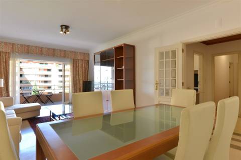 Apartamento T2 Mobilado no Bairro do Rosário – Guia, Cascais