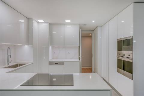 Apartamento T3 + 1 Duplex no Centro de Carcavelos - Cascais