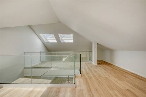 Apartamento T3 + 1 Duplex no Centro de Carcavelos - Cascais