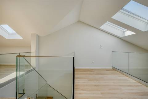 Apartamento T3 + 1 Duplex no Centro de Carcavelos - Cascais