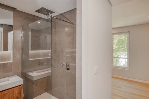 Apartamento T3 + 1 Duplex no Centro de Carcavelos - Cascais