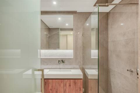 Apartamento  T3, com arquitetura contemporânea no Centro de Carcavelos.