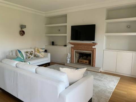 Apartamento 5 assoalhadas, na Quinta Da Beloura.