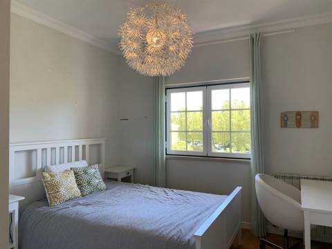 Apartamento 5 assoalhadas, na Quinta Da Beloura.