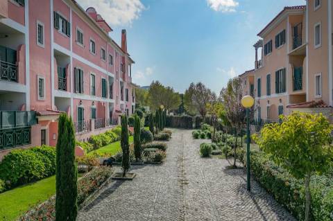 Apartamento 5 assoalhadas, na Quinta Da Beloura.