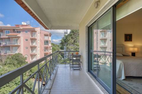 Apartamento T3 no Monte Estoril.