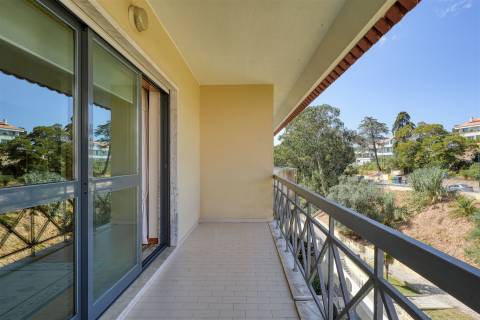 Apartamento T3 no Monte Estoril.