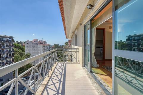 Apartamento T3 no Monte Estoril.