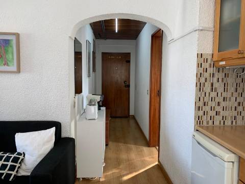 Estúdio com Vista Deslumbrante em Cascais.