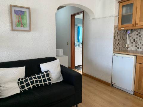 Estúdio com Vista Deslumbrante em Cascais.