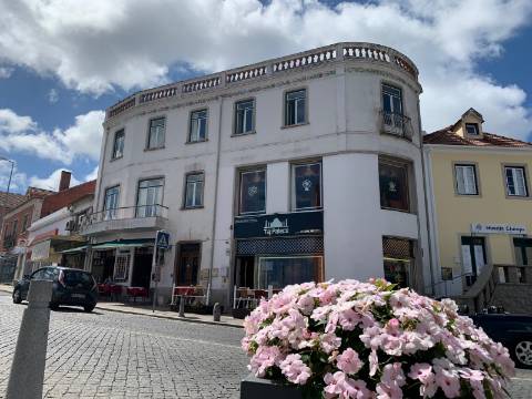 Apartamento T2+1 duplex no coração da vila histórica de Sintra.