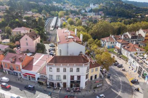 Apartamento T2+1 duplex no coração da vila histórica de Sintra.