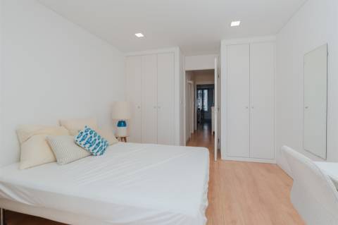 Apartamento T1 Moderno com Vistas Abertas na Penha de França