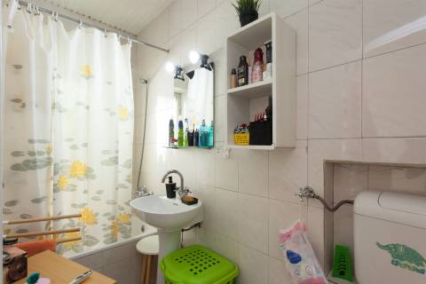 Apartamento T1 com Pátio Privativo – São Domingos de Benfica, Lisboa