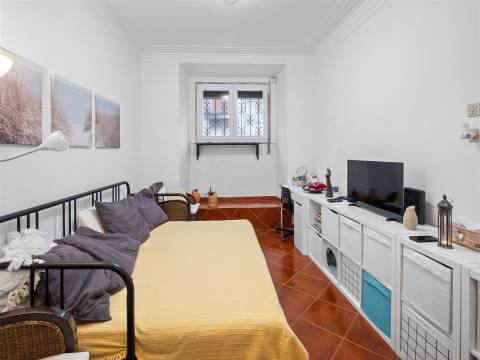 Apartamento T1 com Pátio Privativo