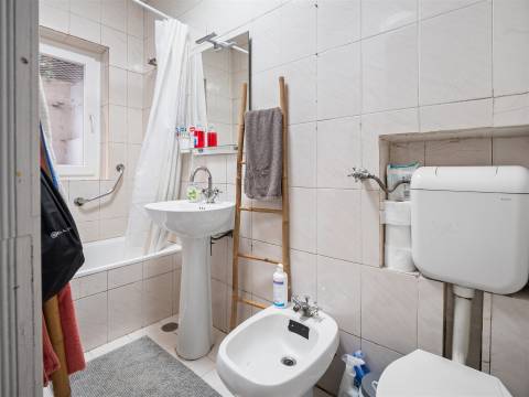 Apartamento T1 com Pátio Privativo