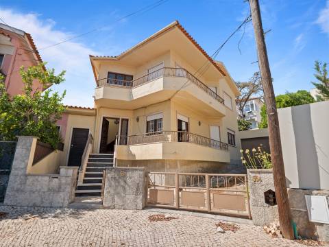 Moradia de 6 assoalhadas em são João Do Estoril