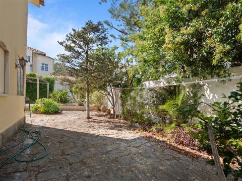 Moradia de 6 assoalhadas em são João Do Estoril