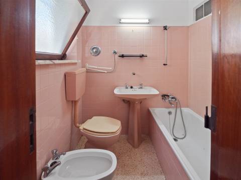 Moradia de 6 assoalhadas em são João Do Estoril