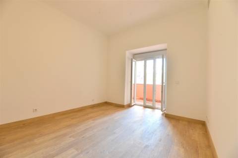 ApartamentoT5 para arrendamento no coração de Lisboa