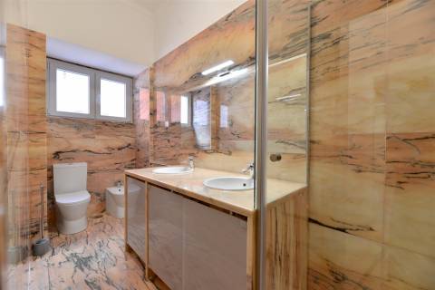 ApartamentoT5 para arrendamento no coração de Lisboa