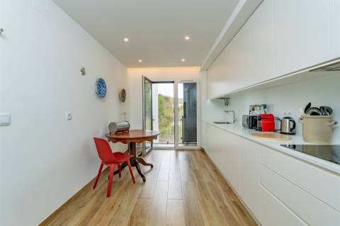 Apartamento T2, em empreendimento Novo.