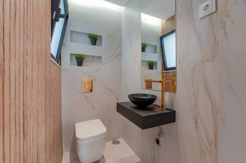 Moradia T4+1 Remodelada com Piscina no Livramento, em Cascais