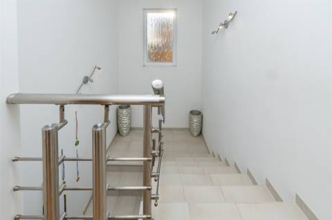 Moradia T3 Independente em Manique de Baixo com Jardim Privativo