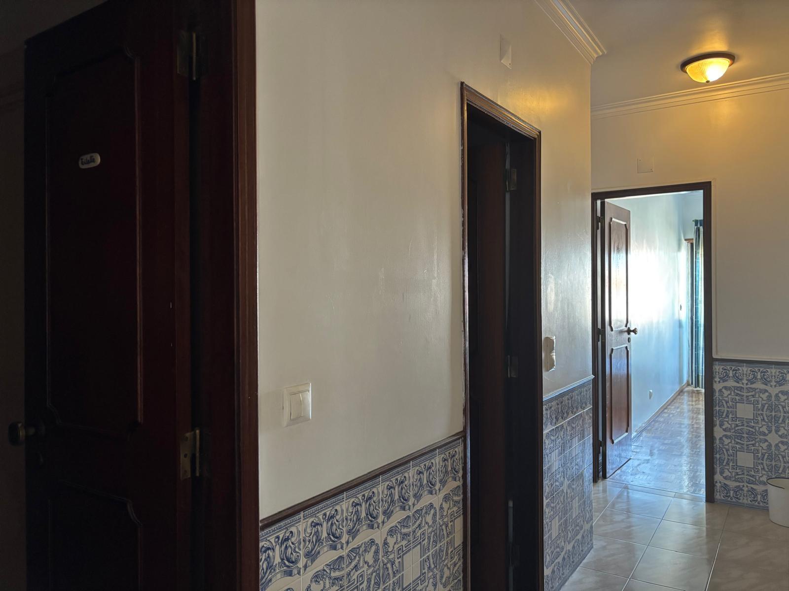 T4 Duplex em Carcavelos — Conforto, e Localização Privilegiada